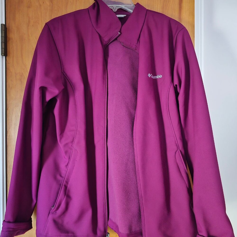 Columbia women's light jacket windbreaker